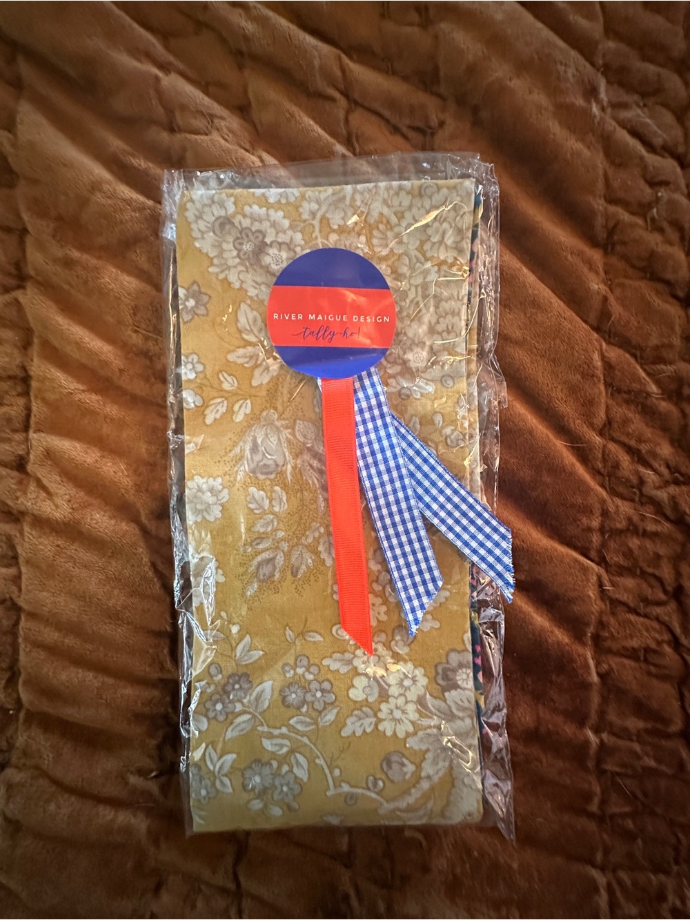 River Maigue Design Shaped Foxhunting Stock Tie Reversible